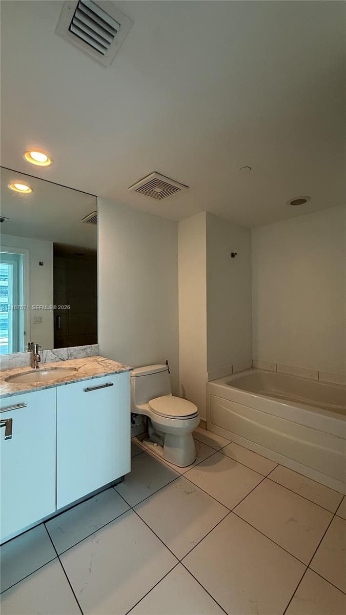 500 Brickell East · #2808 in Miami - Photo 8
