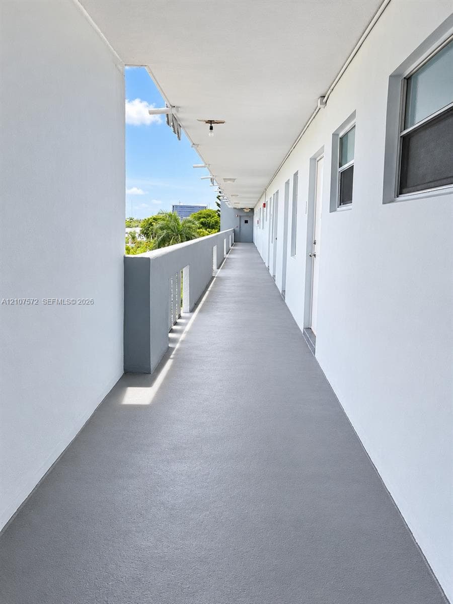 Exterior walkway