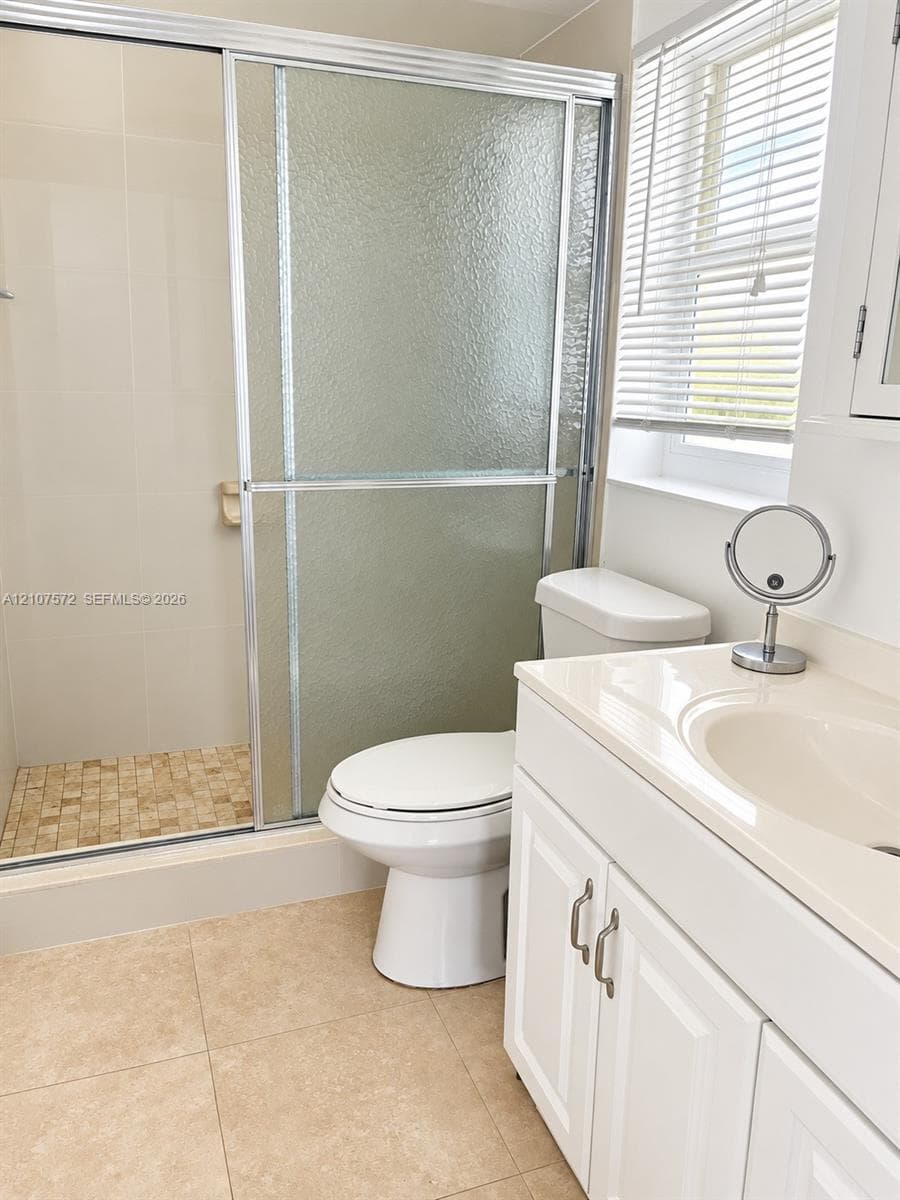 FAIRWAYS ROYALE CONDO · #501 in Hallandale Beach - Photo 8