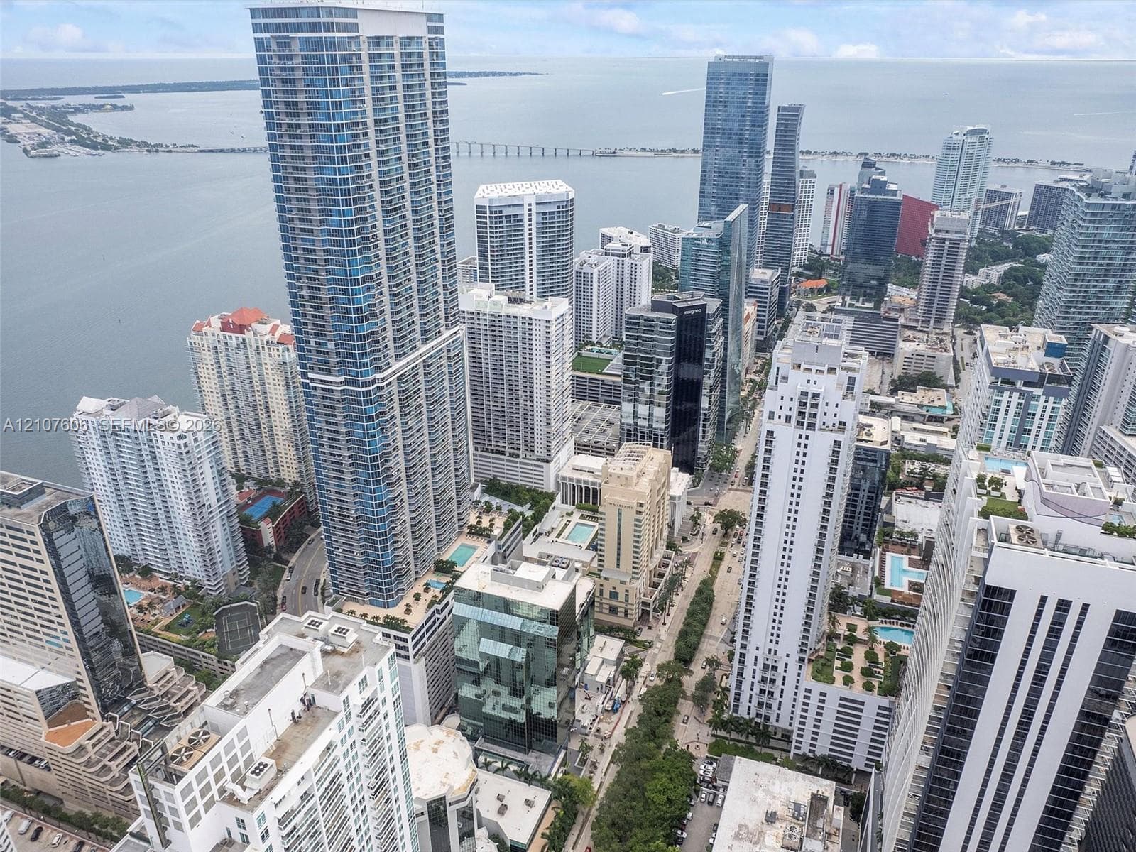 1060 Brickell · #2413 in Miami - Photo 38