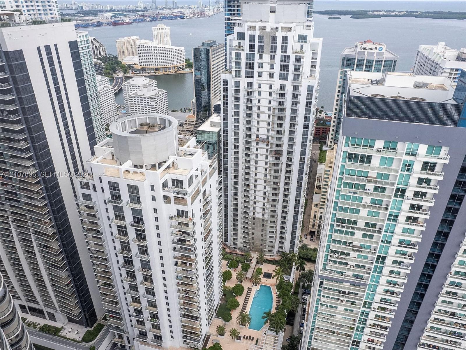 1060 Brickell · #2413 in Miami - Photo 33
