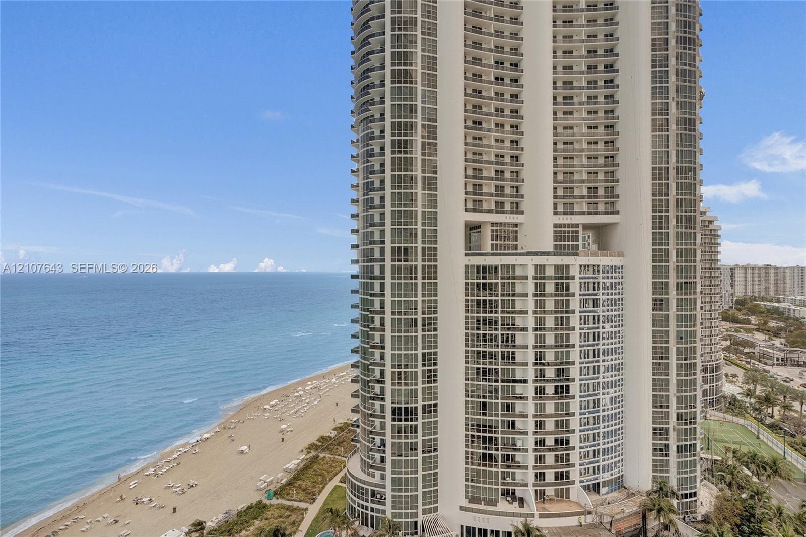 Trump Royale · #2007 in Sunny Isles Beach - Photo 36