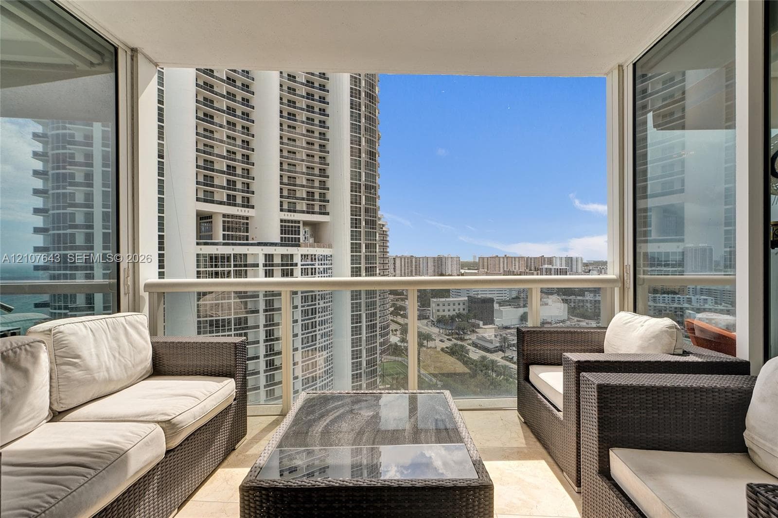 Trump Royale · #2007 in Sunny Isles Beach - Photo 32