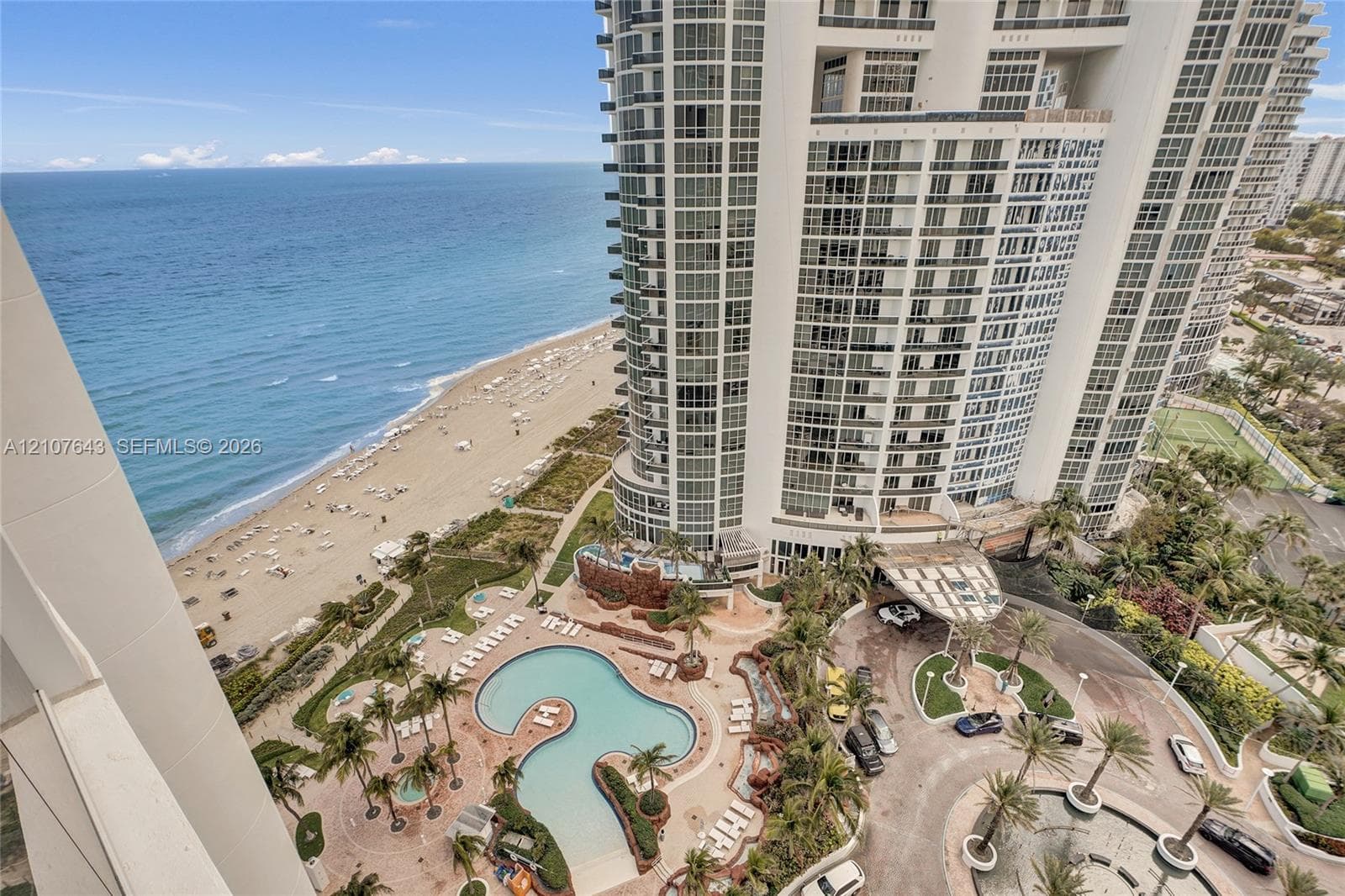 Trump Royale · #2007 in Sunny Isles Beach - Photo 38