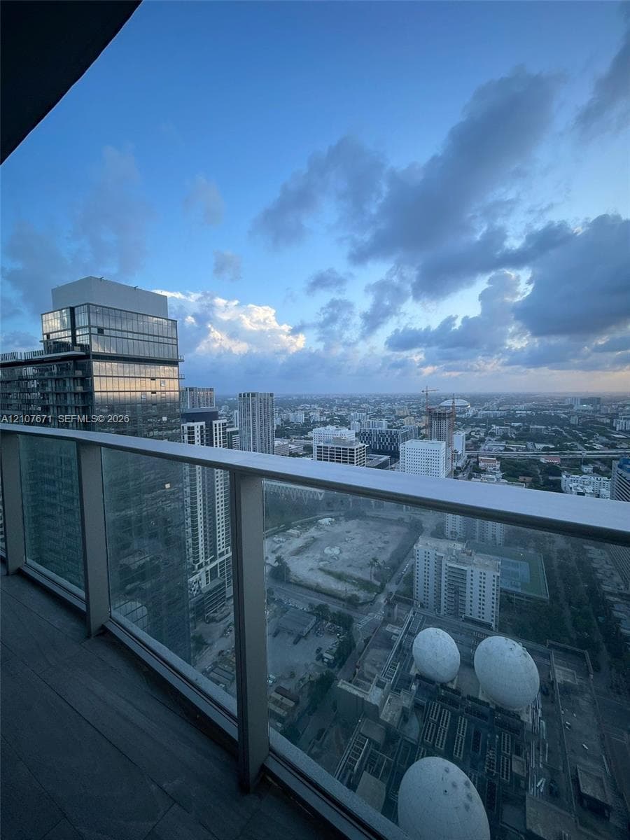 Paramount Miami Worldcenter · #4306 in Miami - Photo 30