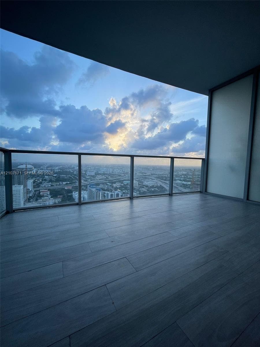 Paramount Miami Worldcenter · #4306 in Miami - Photo 33