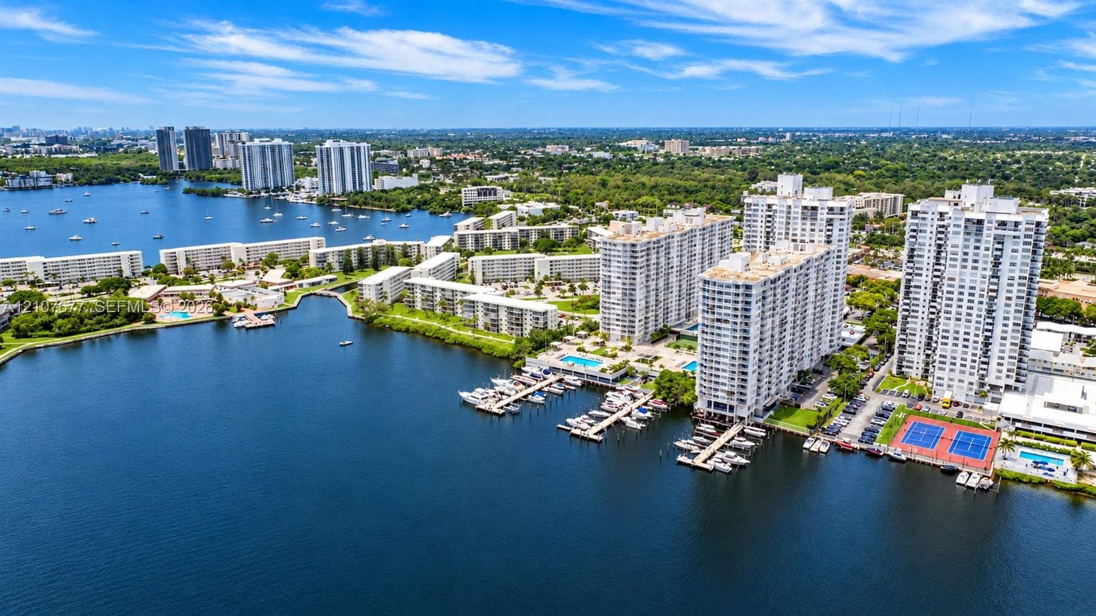 DEL PRADO · #1803 in Aventura - Photo 17