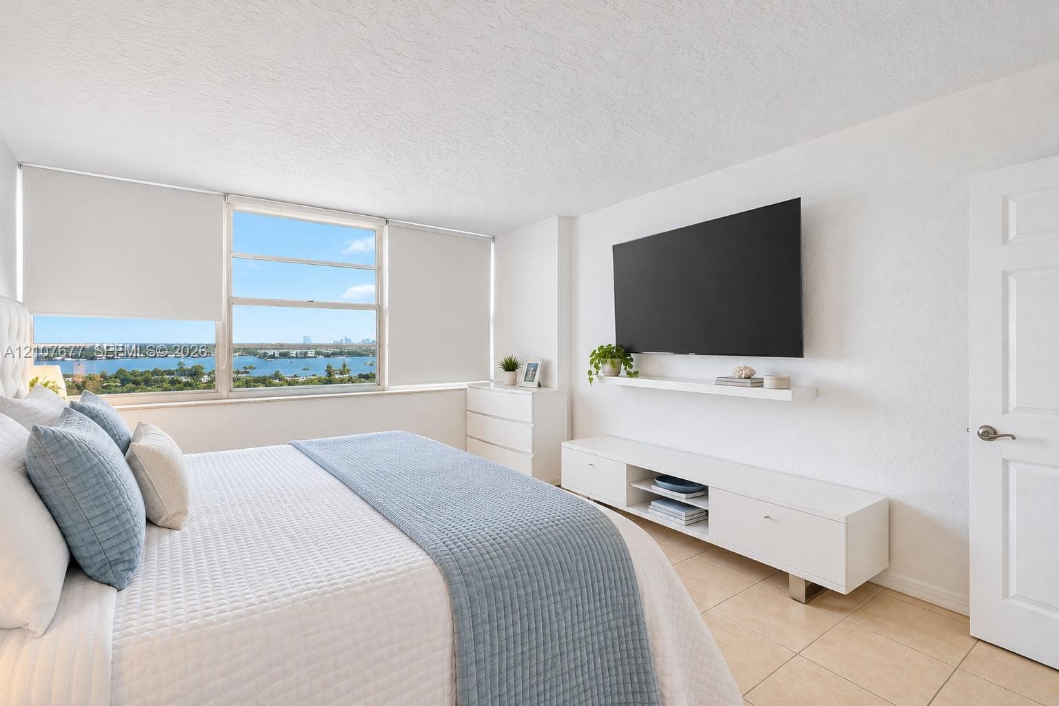 DEL PRADO · #1803 in Aventura - Photo 11