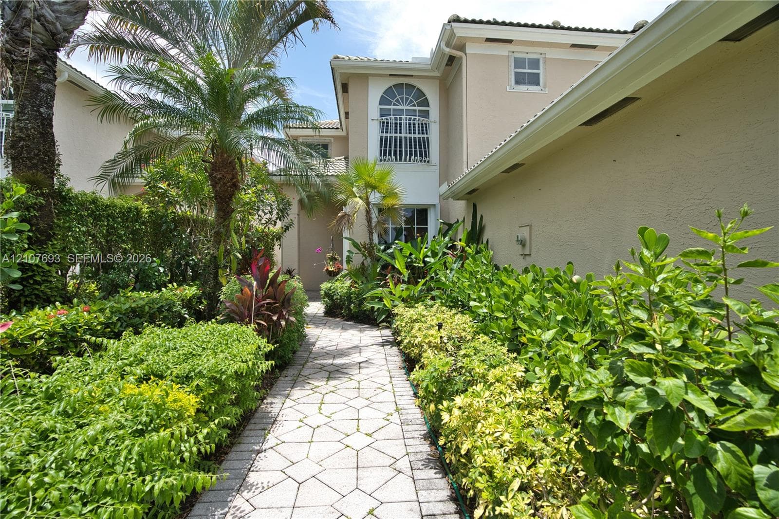 1207 General Pointe Trce photo 7