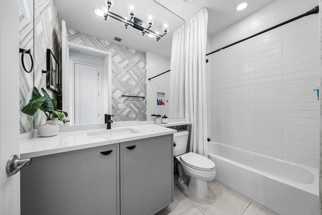 050-8550CrystalDownsAvenue-BocaRaton-FL-