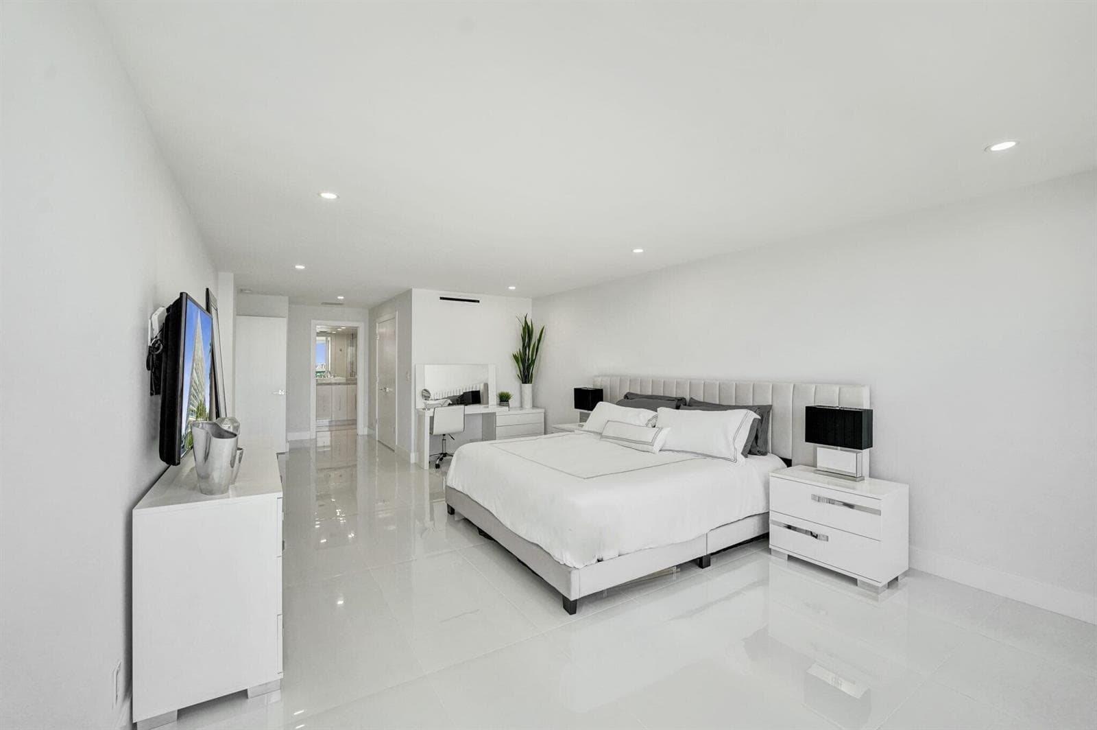 Primary Bed