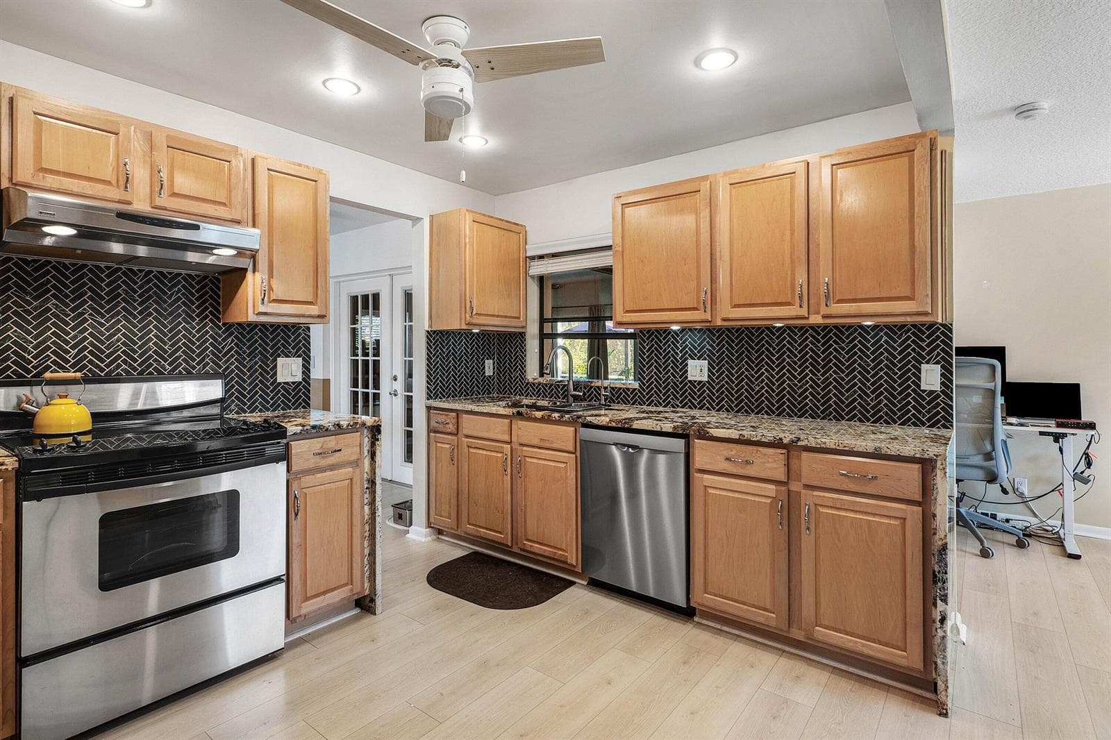 007-6395WhisperingWindWay-DelrayBeach-FL