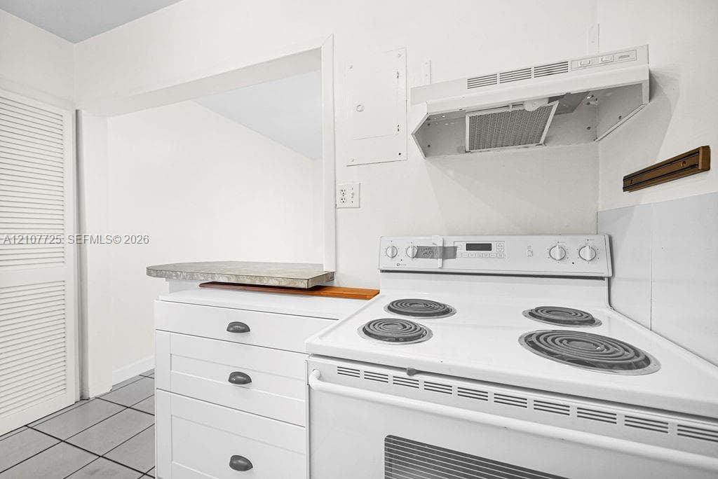 5960 SW 47th St #1 photo 7