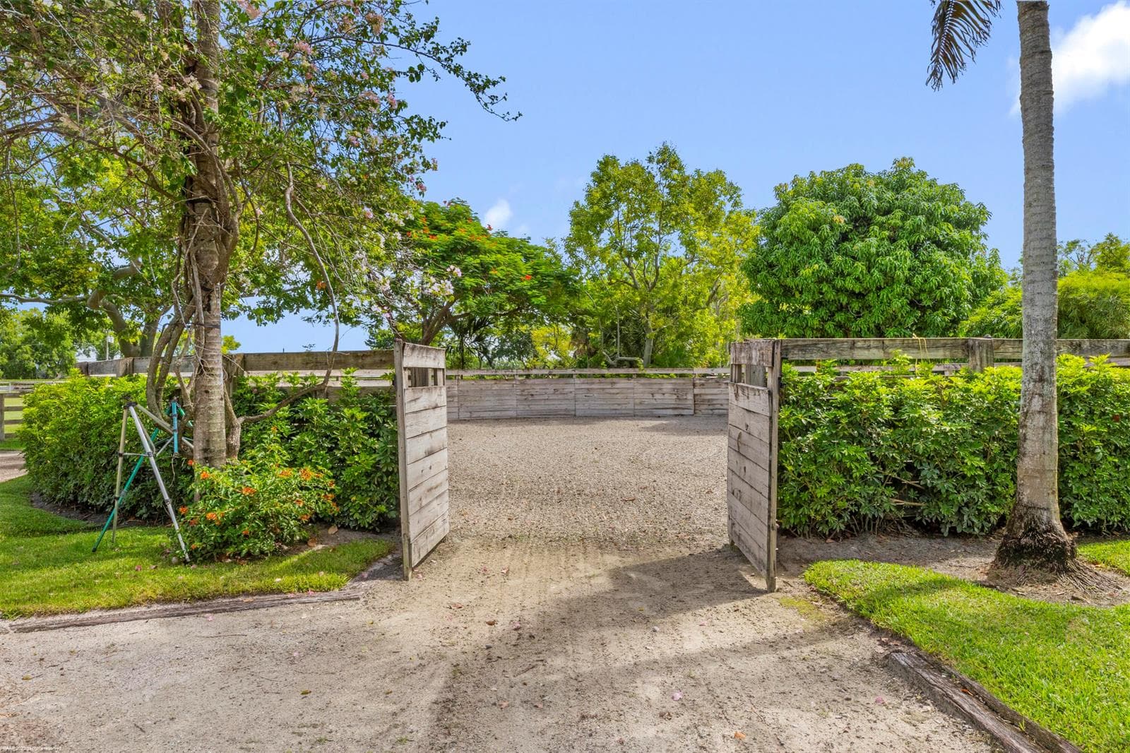 5110 S Shore Blvd 034