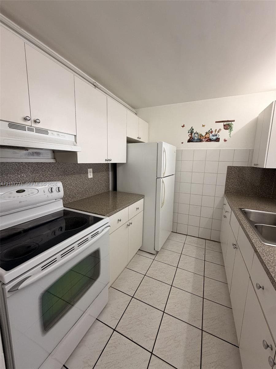 GREENTREE CONDO · #8 in Miami - Photo 7
