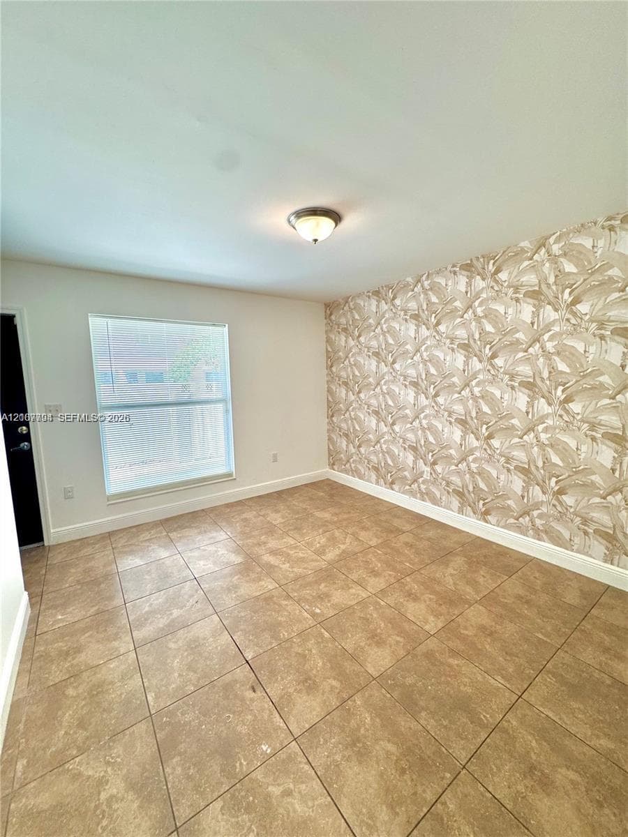 TOWN PARK PLAZA NORTH CON · #323 in Miami - Photo 1