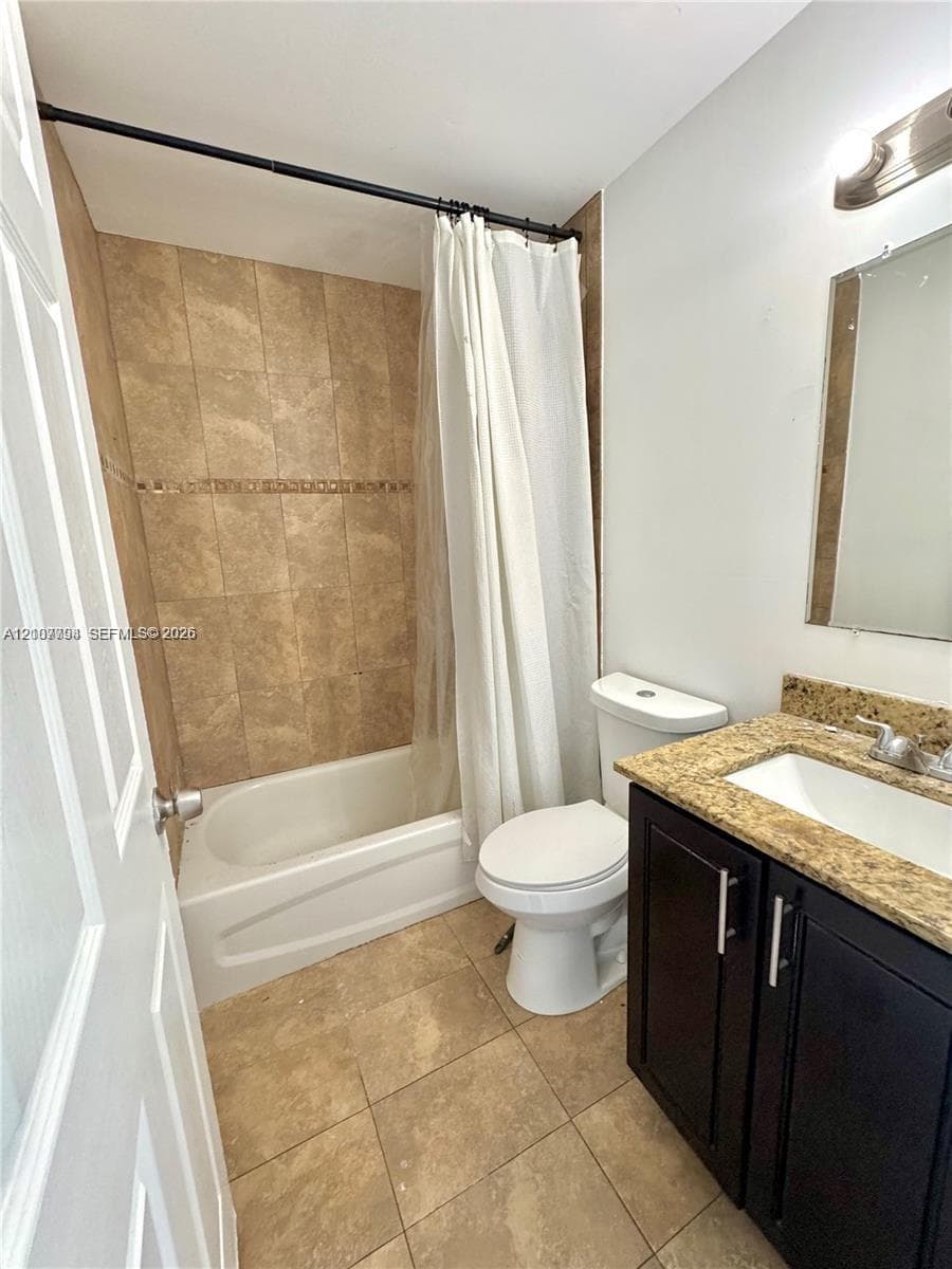 TOWN PARK PLAZA NORTH CON · #323 in Miami - Photo 4