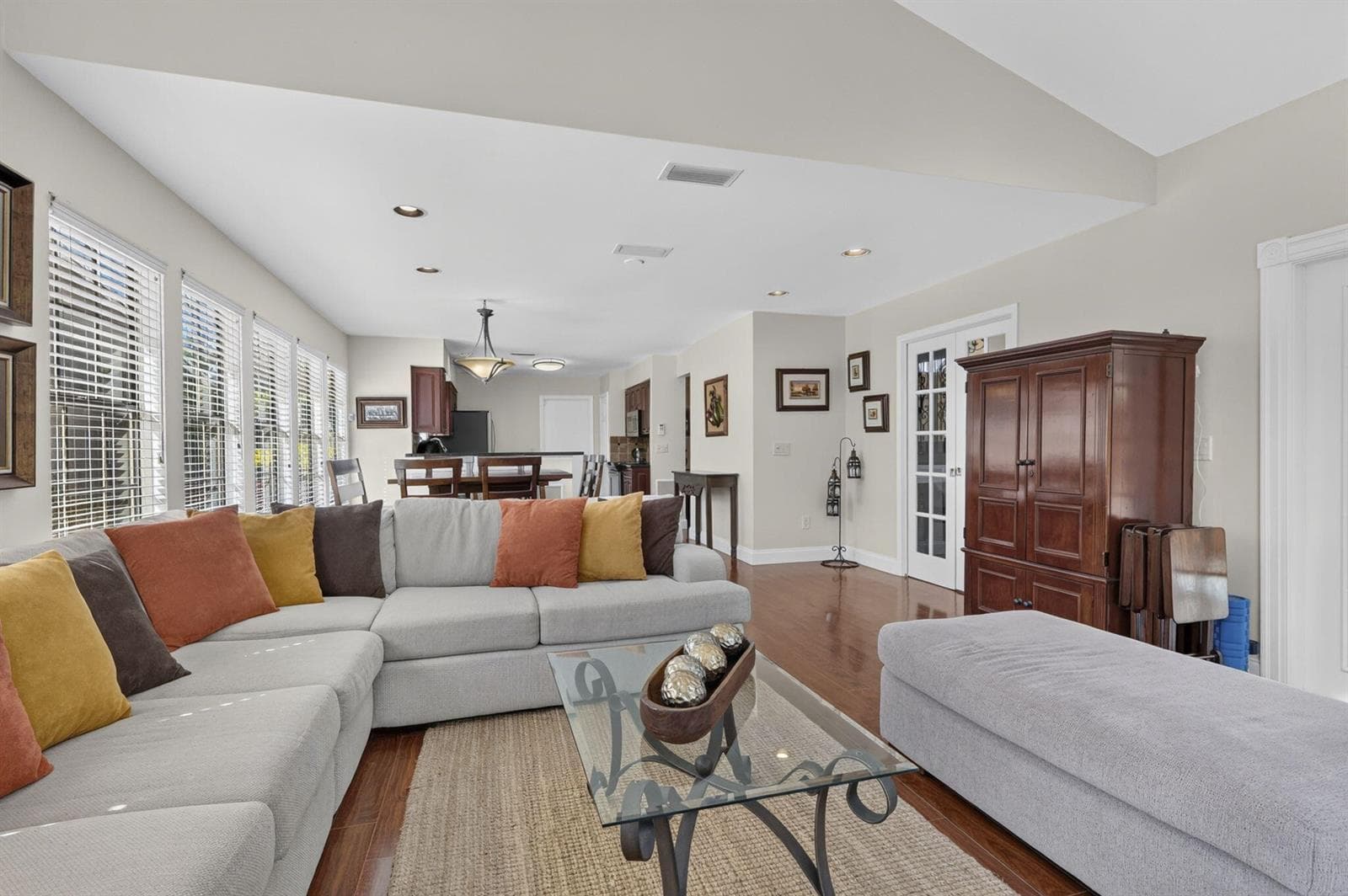 32-web-or-mls-BS1A5619