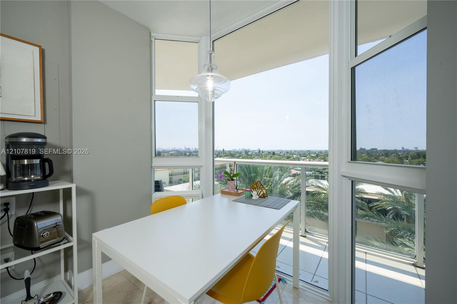 Breakfast nook