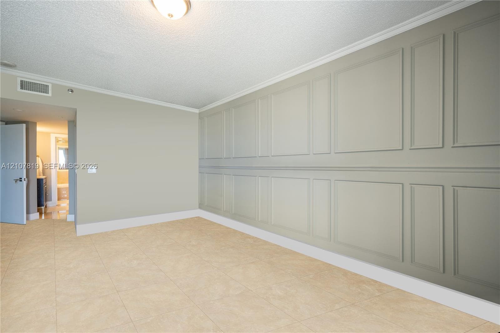 Main Bedroom - staged without furniture