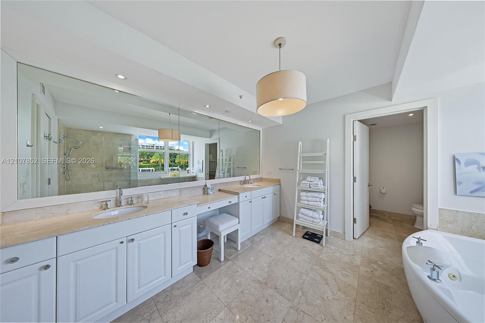 Peninsula I · #301 in Aventura - Photo 17