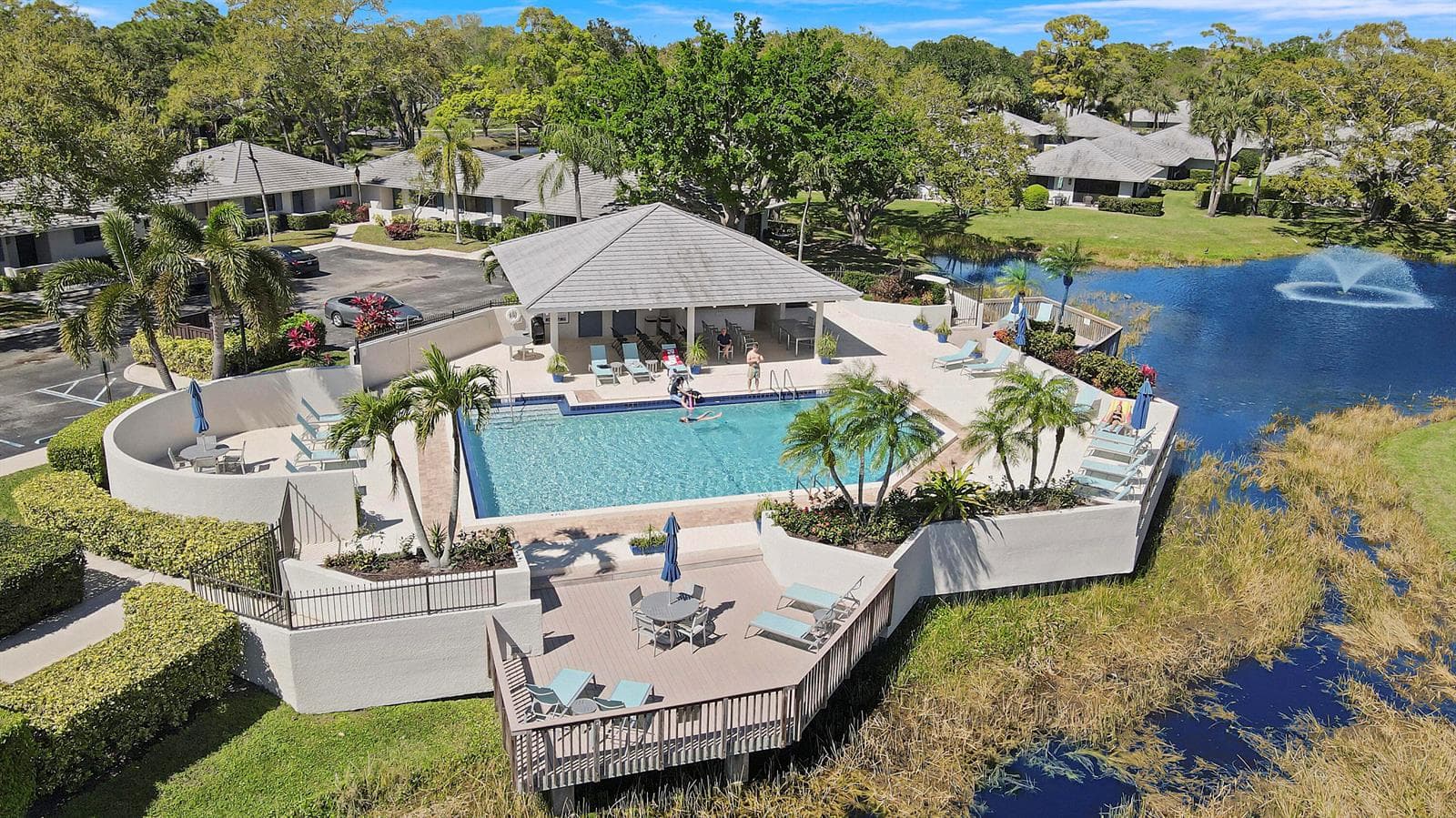 Club Cottage Pool and Pavillion.