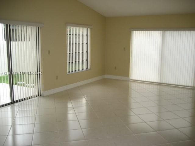 9044 SW 112 CT photo 3
