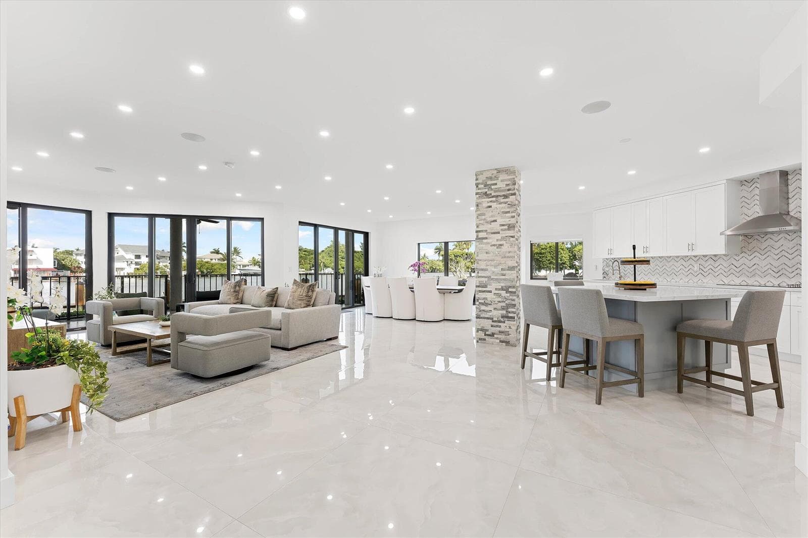 03-800 Andrews Ave #9, Delray Beach