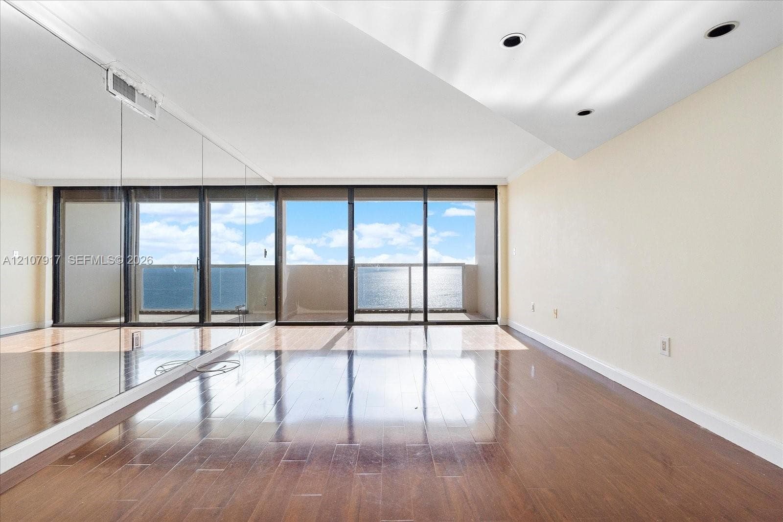 LEXCELLENCE CONDO · #2106 in Miami Beach - Photo 23