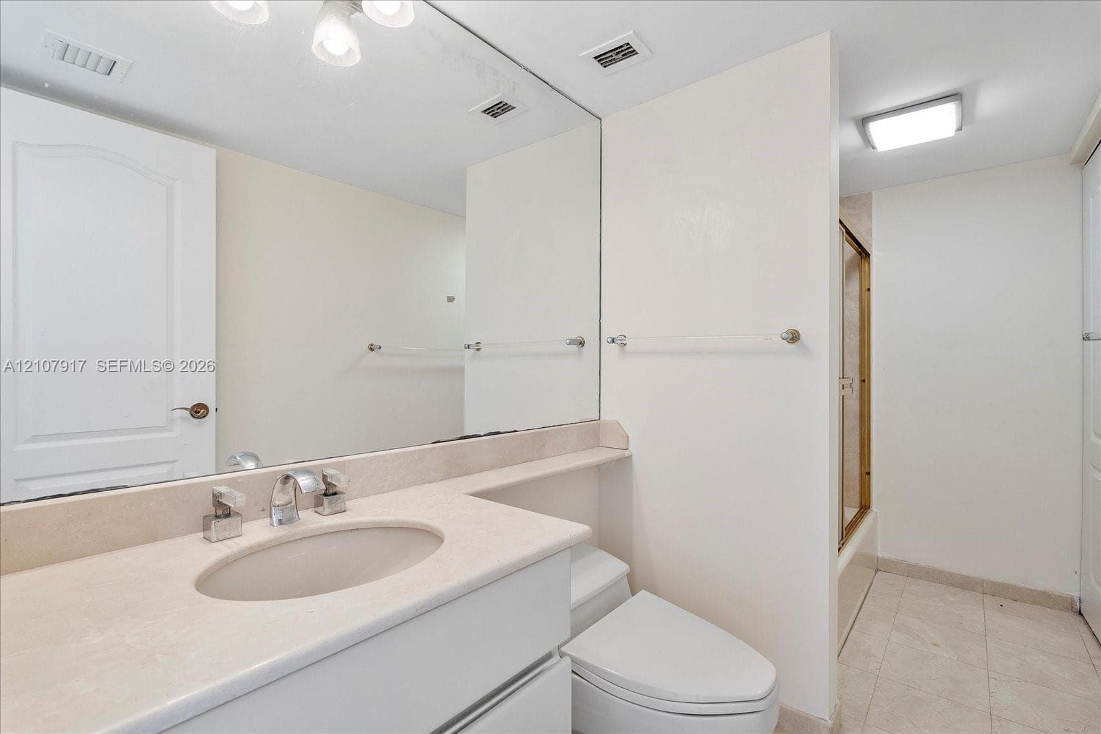 LEXCELLENCE CONDO · #2106 in Miami Beach - Photo 20