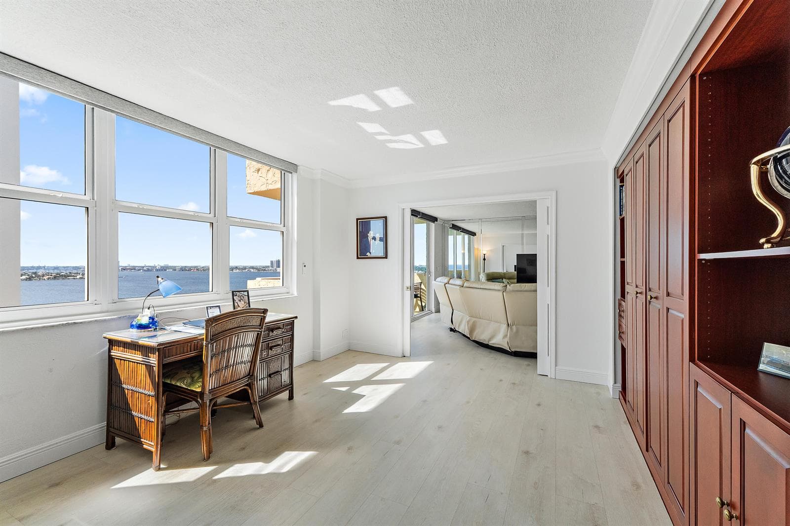 054-5440NOceanDr-PH205-SingerIsland-FULL