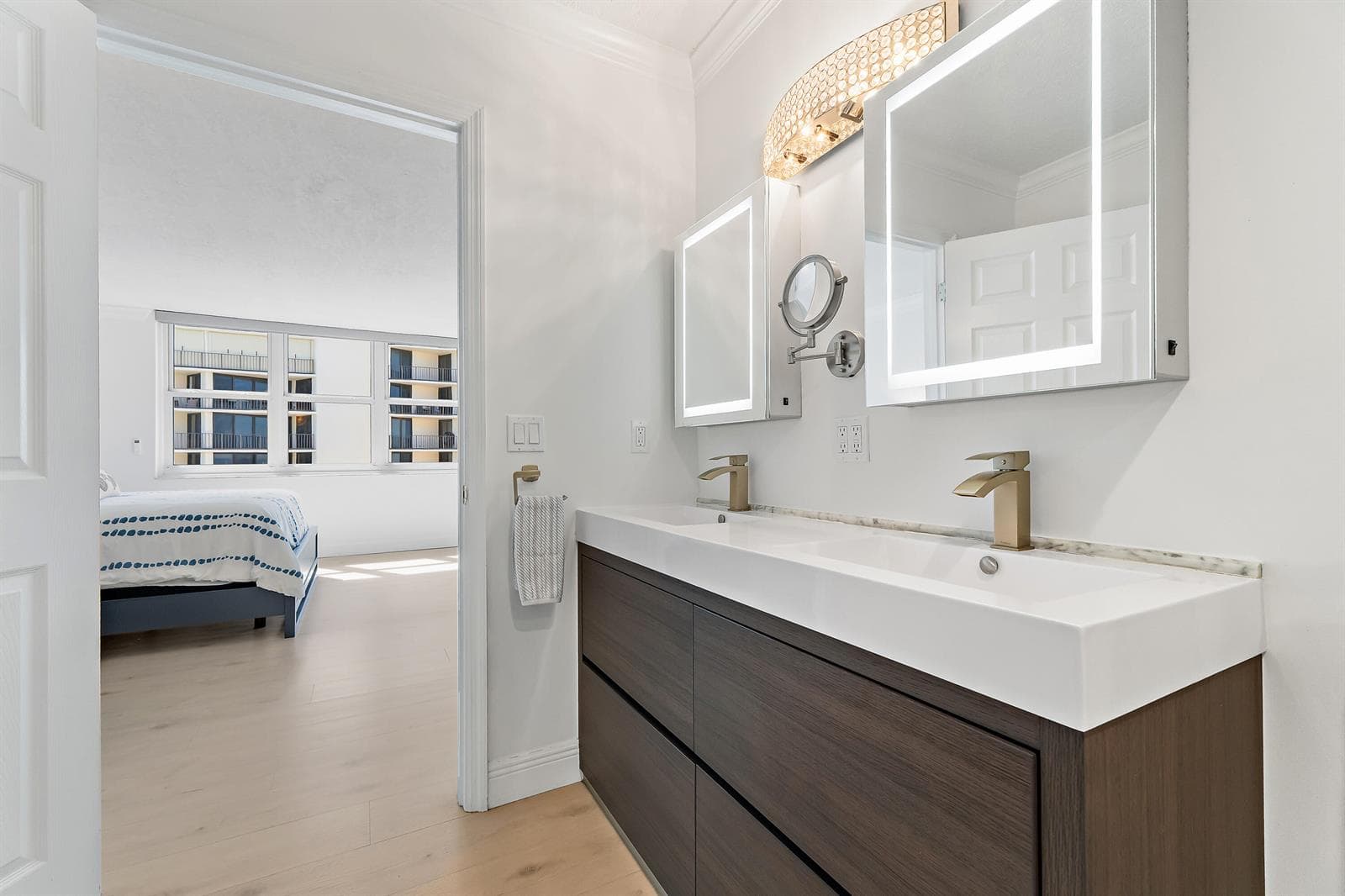 066-5440NOceanDr-PH205-SingerIsland-FULL