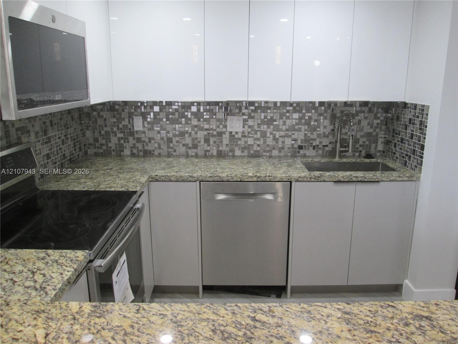 WINSTON TOWERS 200 · #201 in Sunny Isles Beach - Photo 22