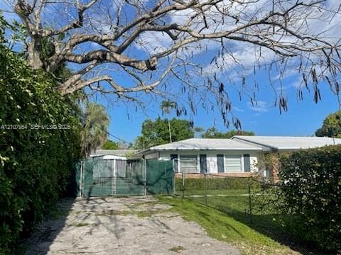 7105 SW 84th Ave photo 31