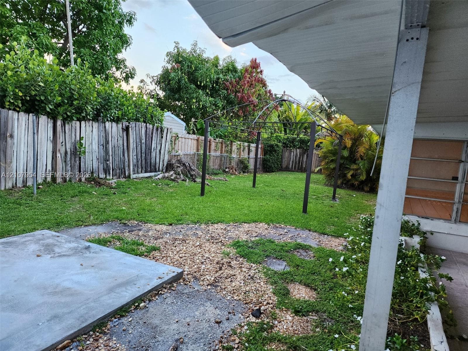 7105 SW 84th Ave photo 29