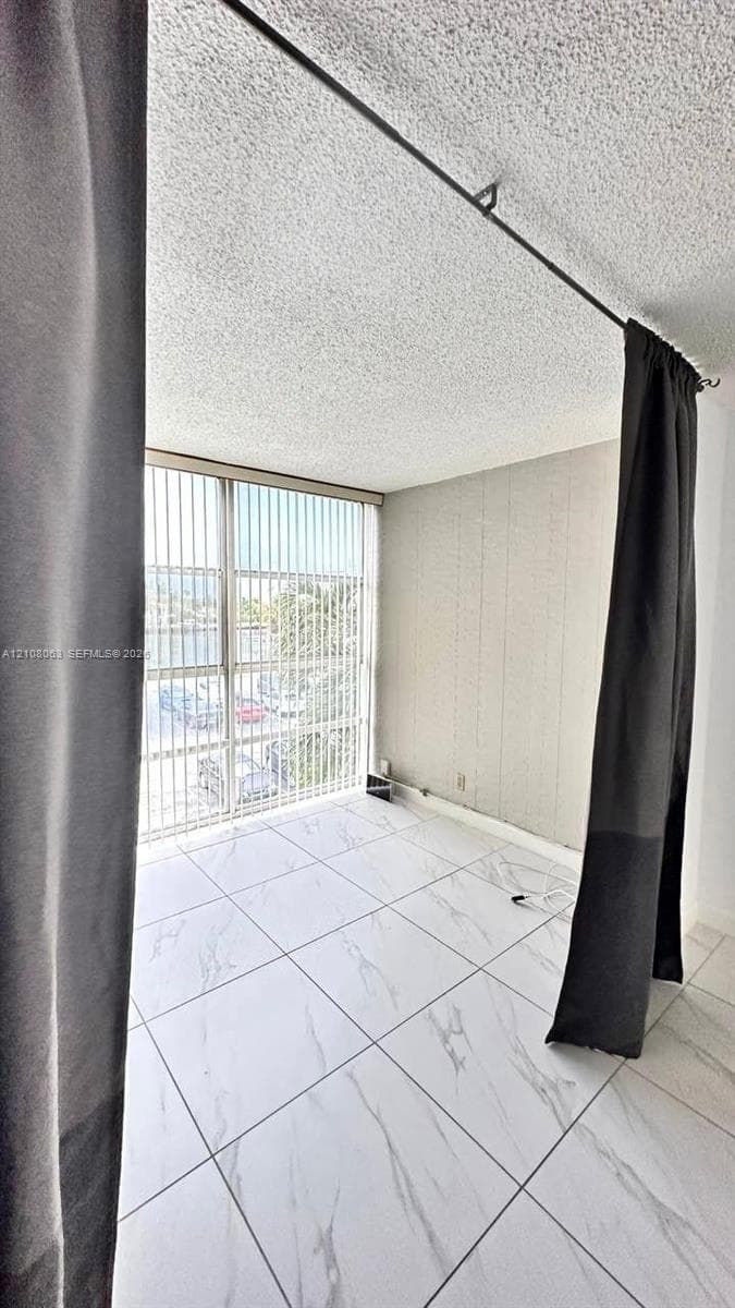DESOTO SOUTH · #315 in Hallandale Beach - Photo 13