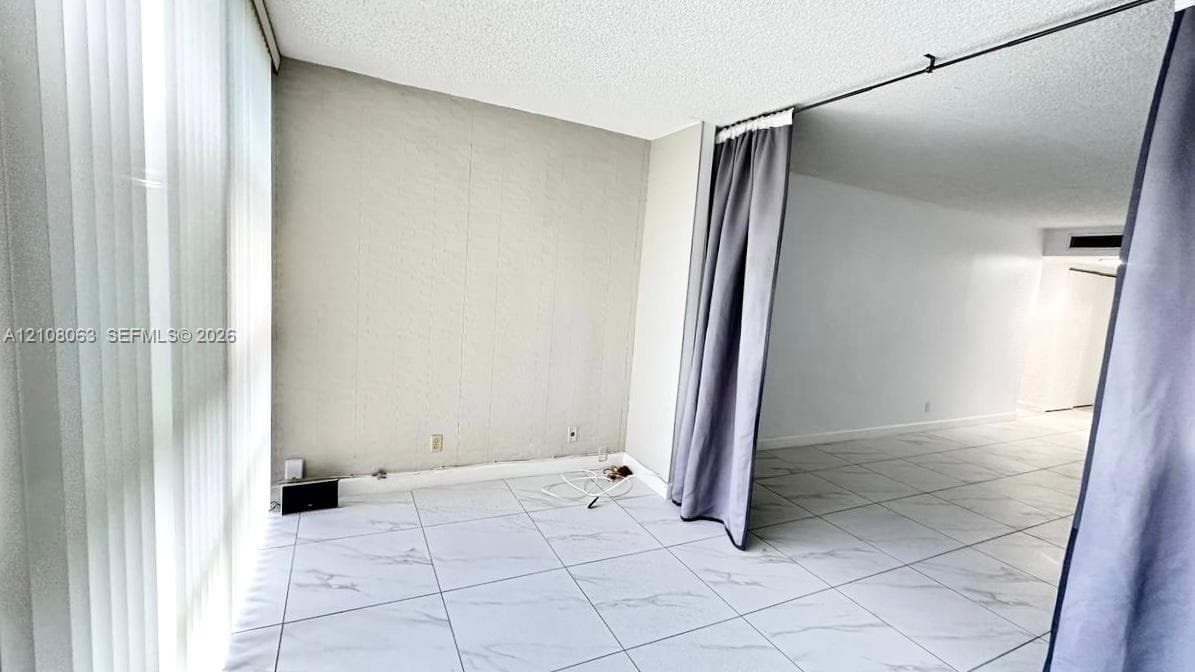 DESOTO SOUTH · #315 in Hallandale Beach - Photo 12