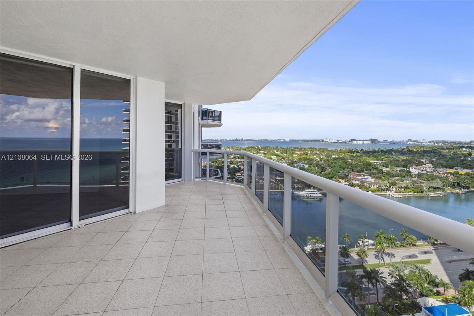 Green Diamond · #2408 in Miami Beach - Photo 3
