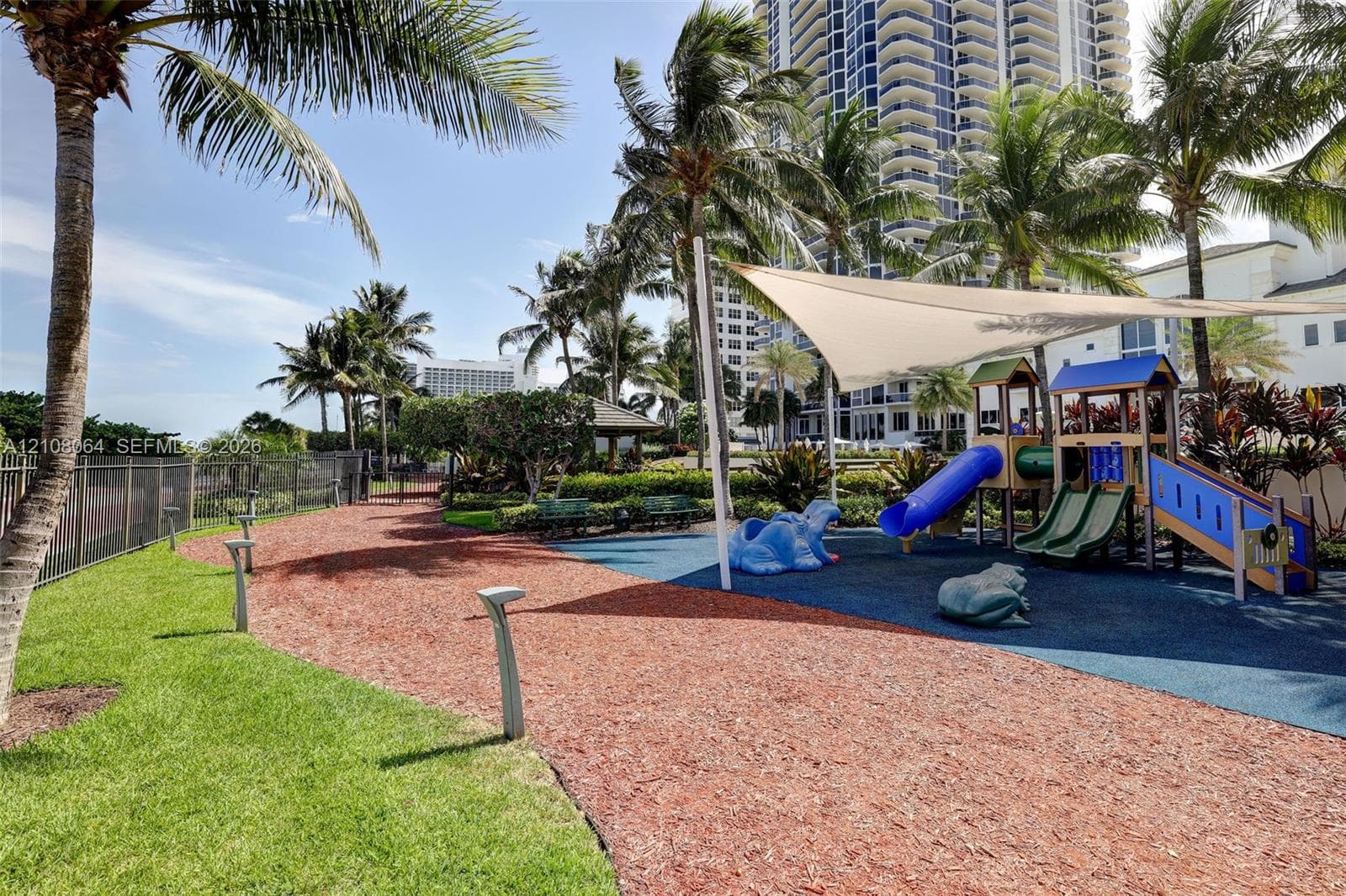 Green Diamond · #2408 in Miami Beach - Photo 36