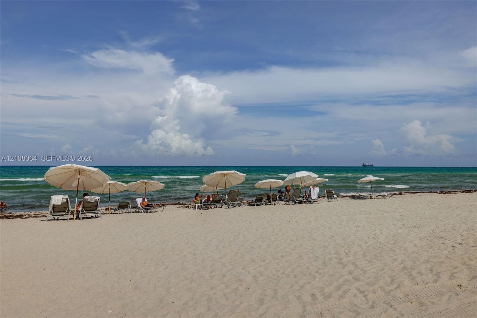 Green Diamond · #2408 in Miami Beach - Photo 25
