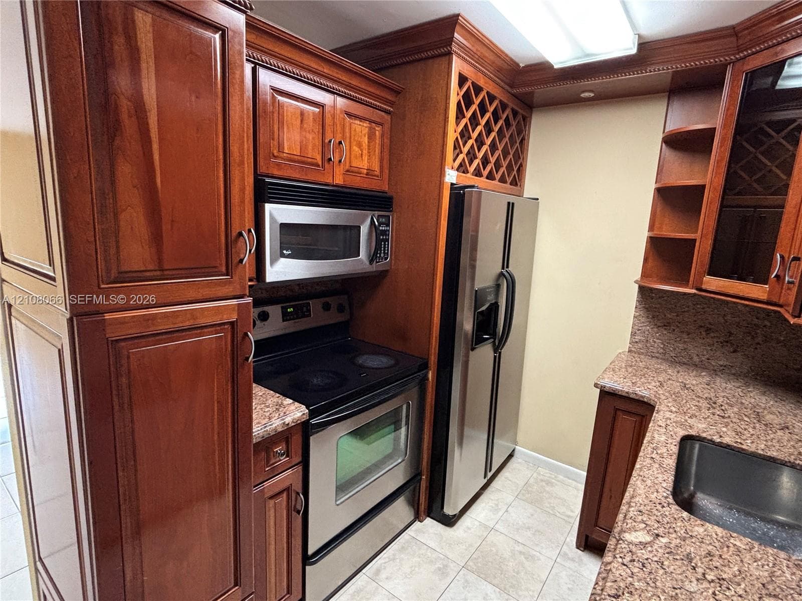 SPANISH TRACE CONDO · #Q-18 in Miami - Photo 3
