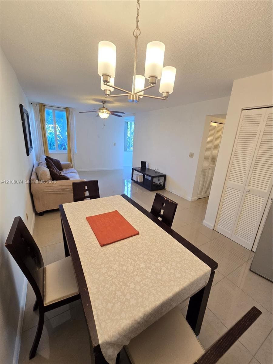 Bright living/dining area