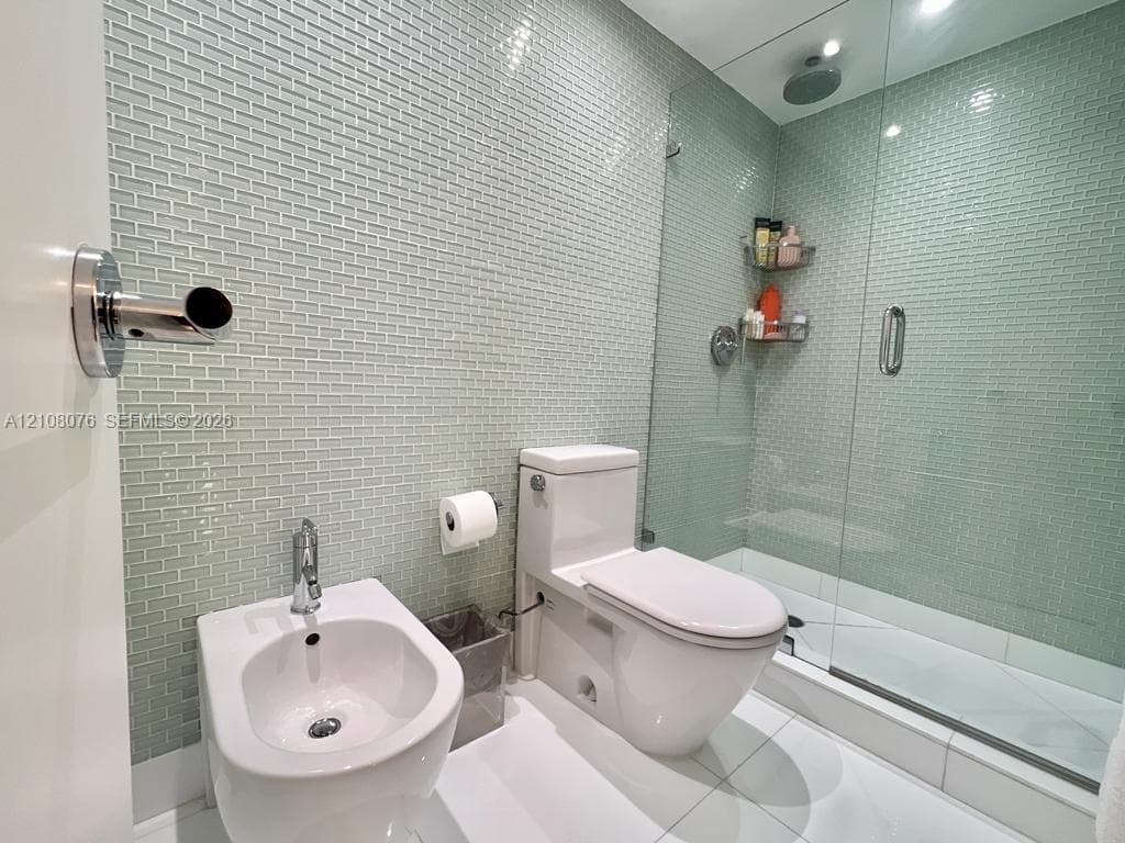 177 Ocean Lane Dr photo 16