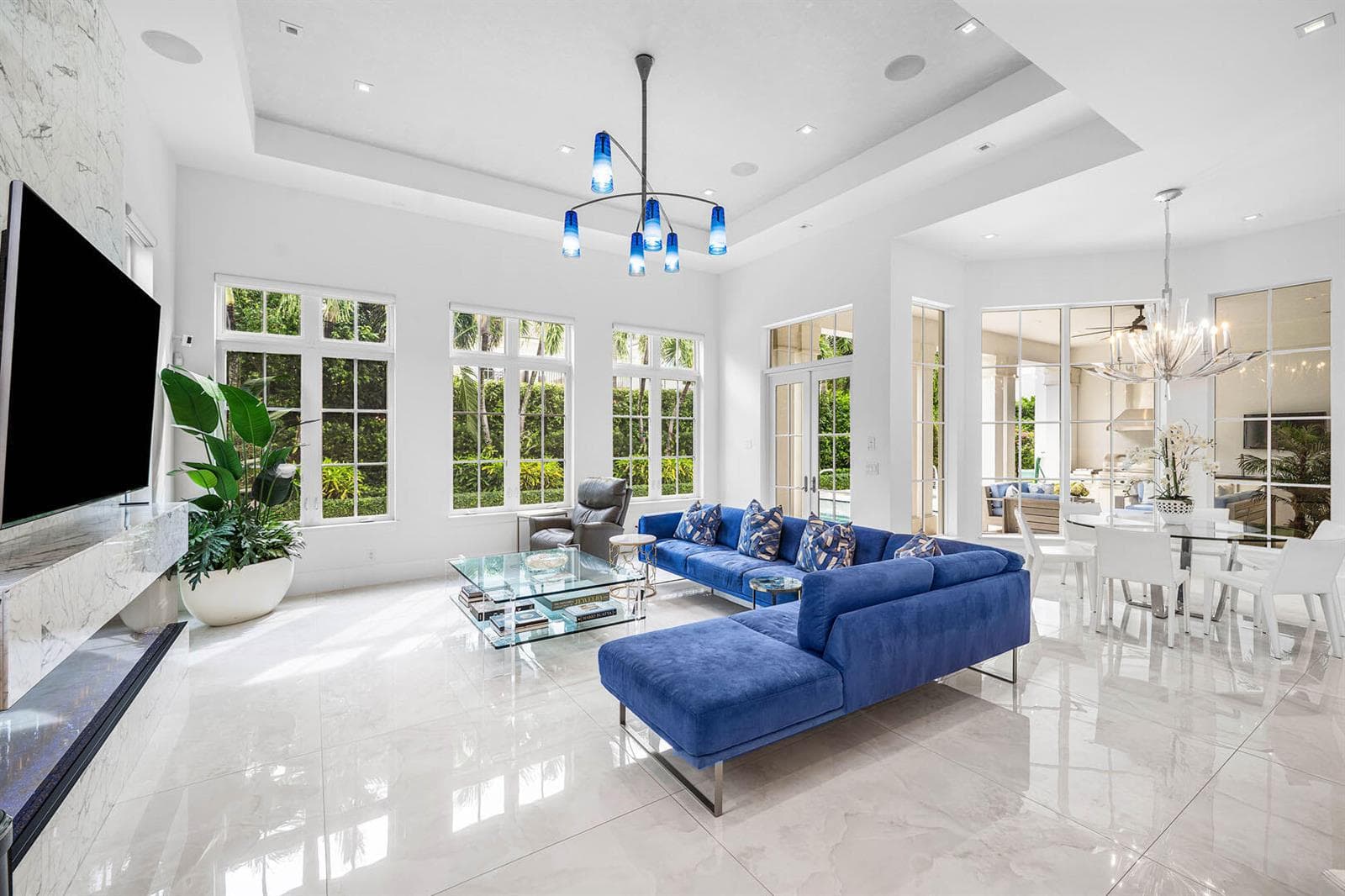 2296_Acorn_Palm_Road_27