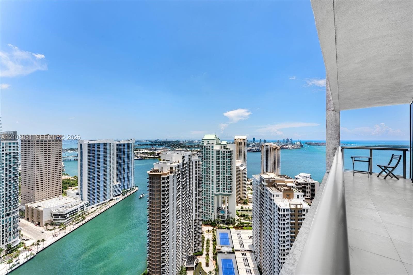 Icon Brickell II · #4502 in Miami - Photo 2