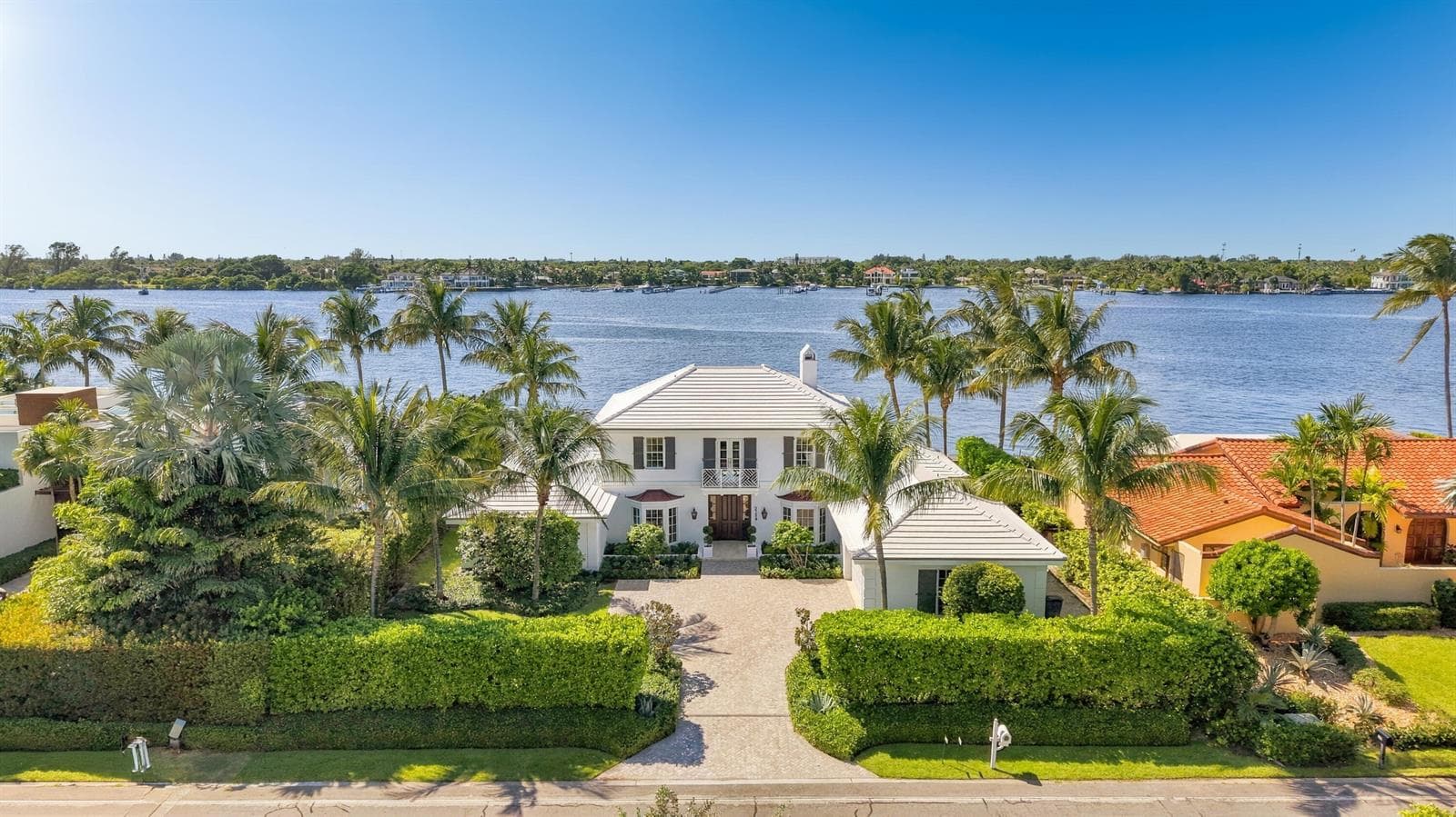 2284 Ibis Isle Rd W Palm Beach FL 05