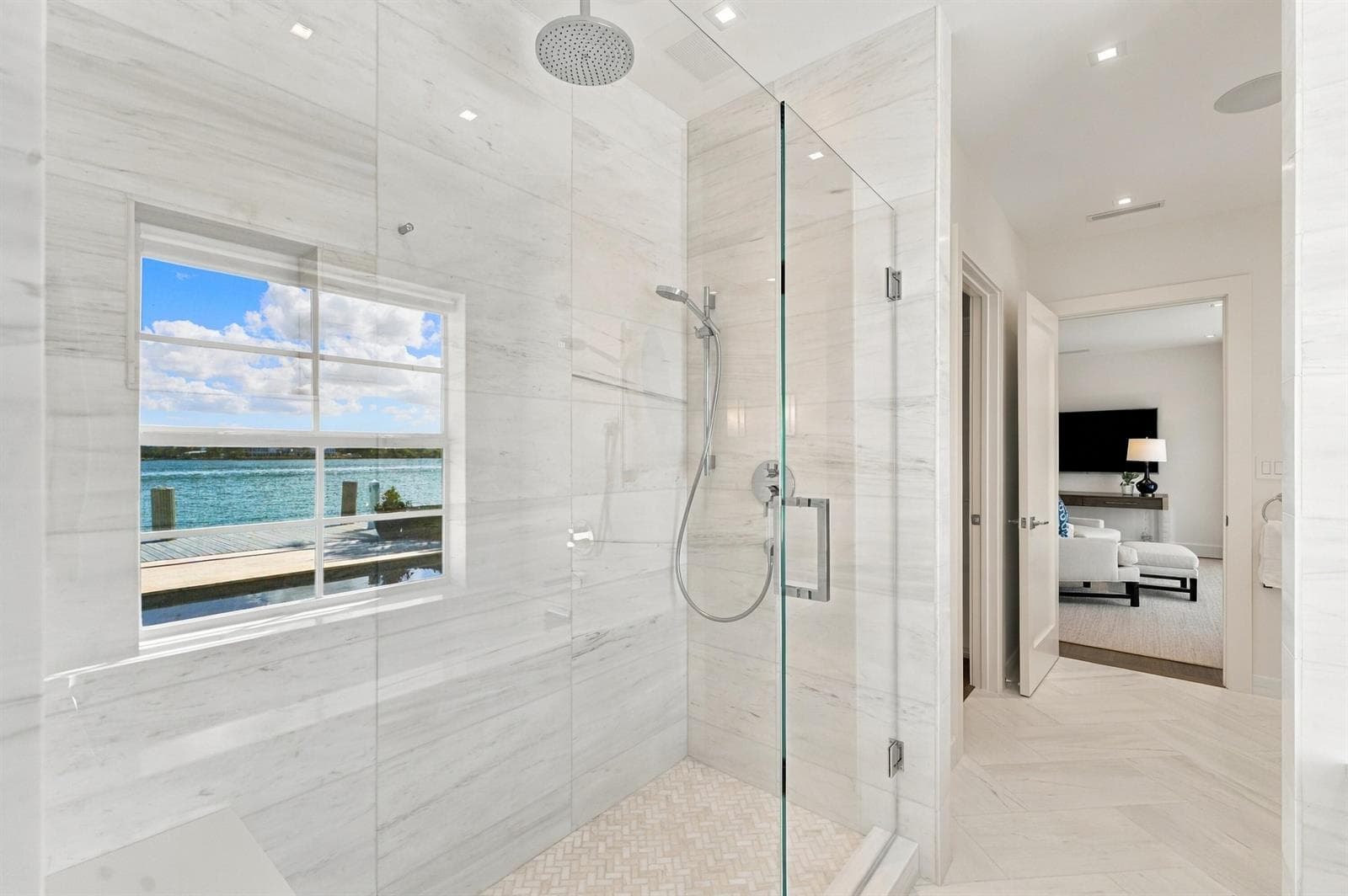 2284 Ibis Isle Rd W Palm Beach FL 55