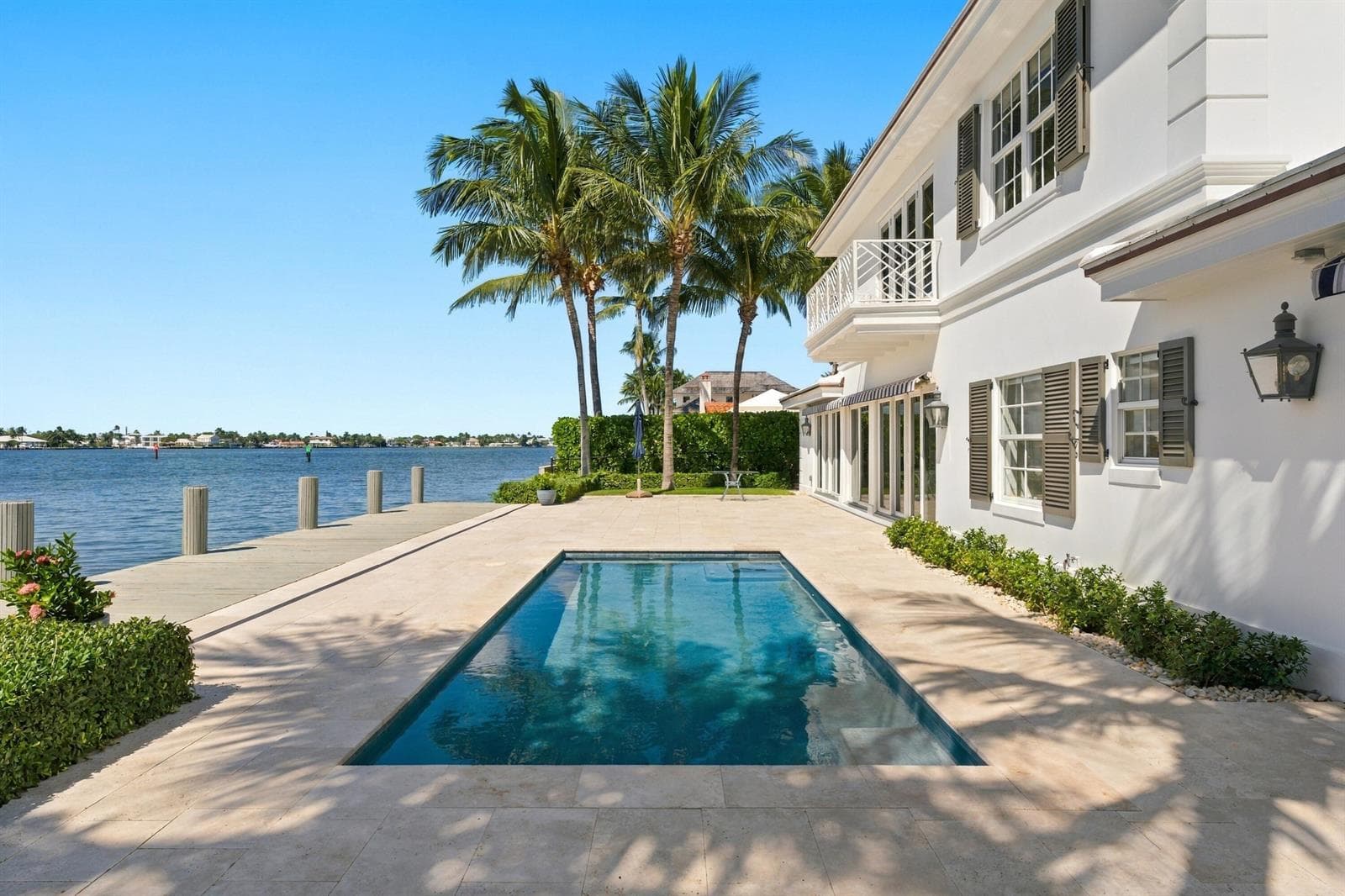 2284 Ibis Isle Rd W Palm Beach FL 65