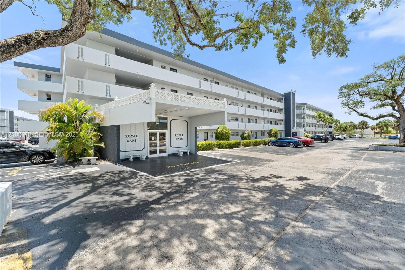 Royal Oaks · #302 in Miami - Photo 24