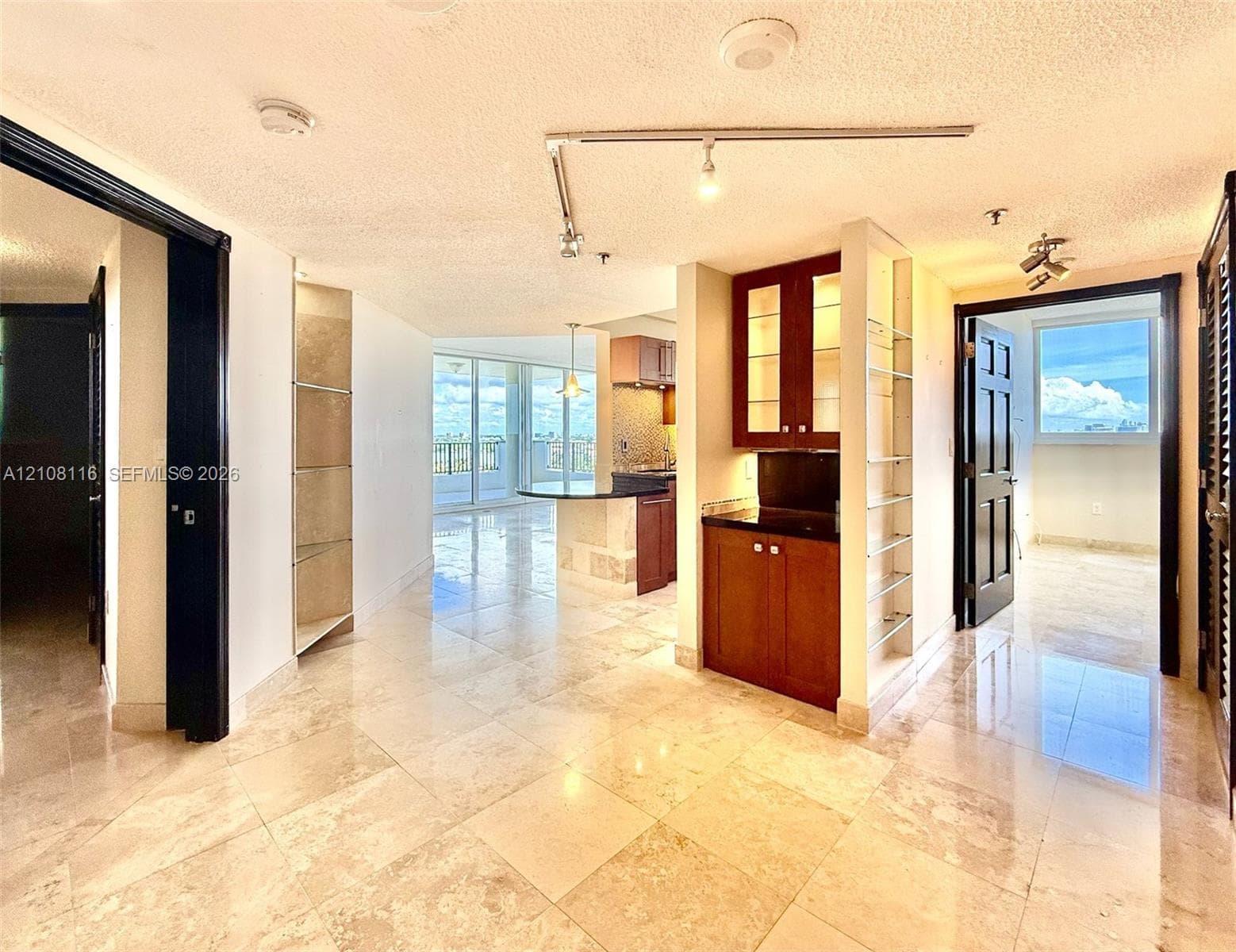 FLORIDA TOWERS CONDO · #1403 in Miami Beach - Photo 6